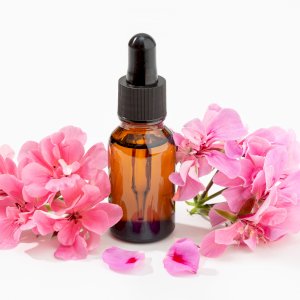 GERANIUM OIL (Pure and Natural)